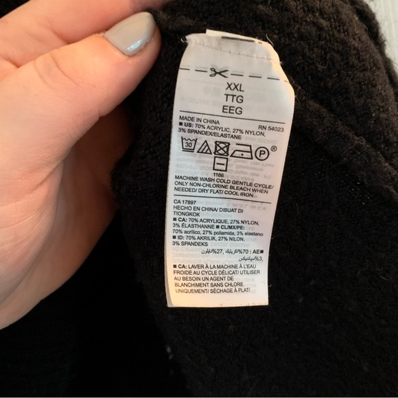Old Navy Oversized Slouchy Sweater - Picture 5 of 5
